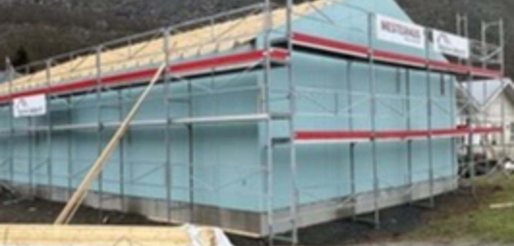 Oppsett av nytt dekk hotell for YX Lødingen 